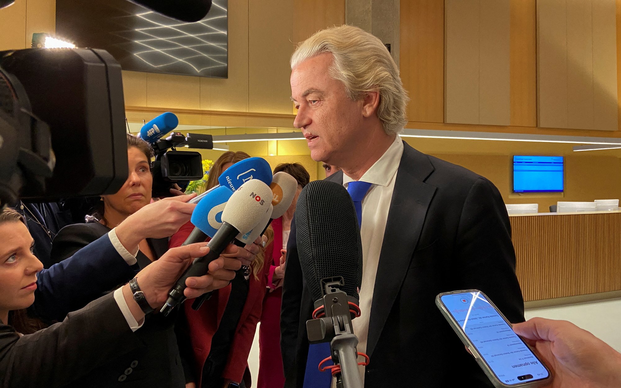 Upadek holenderskiego rzadu