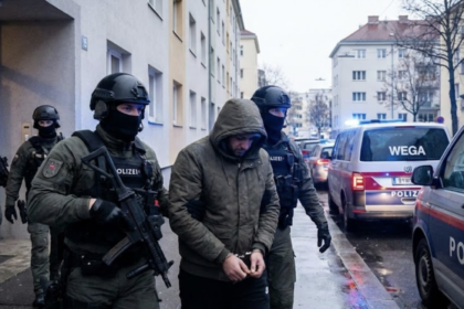 Wstrząsająca zbrodnia w Austrii. 31-letni Irakijczyk podejrzany o brutalne morderstwo i poćwiartowanie 45-latka. Sprawca przebywał w Wiedniu na statusie ochrony uzupełniającej.